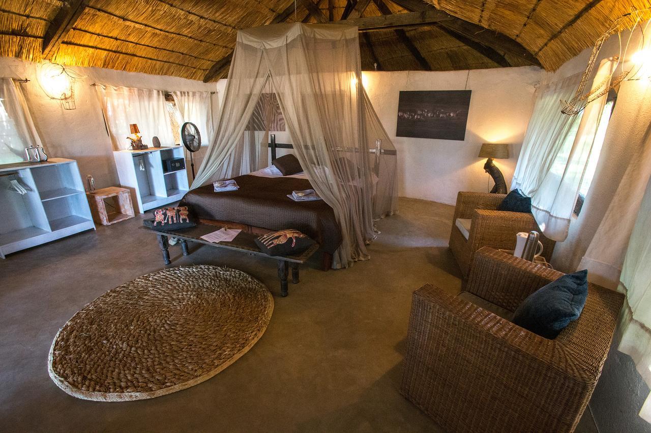 Track And Trail River Camp Kakumbi ภายนอก รูปภาพ