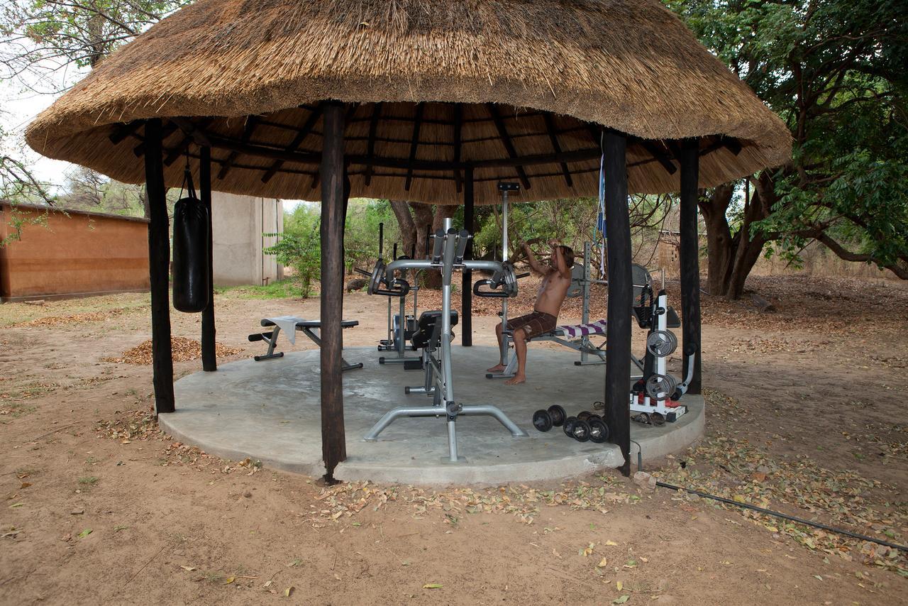 Track And Trail River Camp Kakumbi ภายนอก รูปภาพ