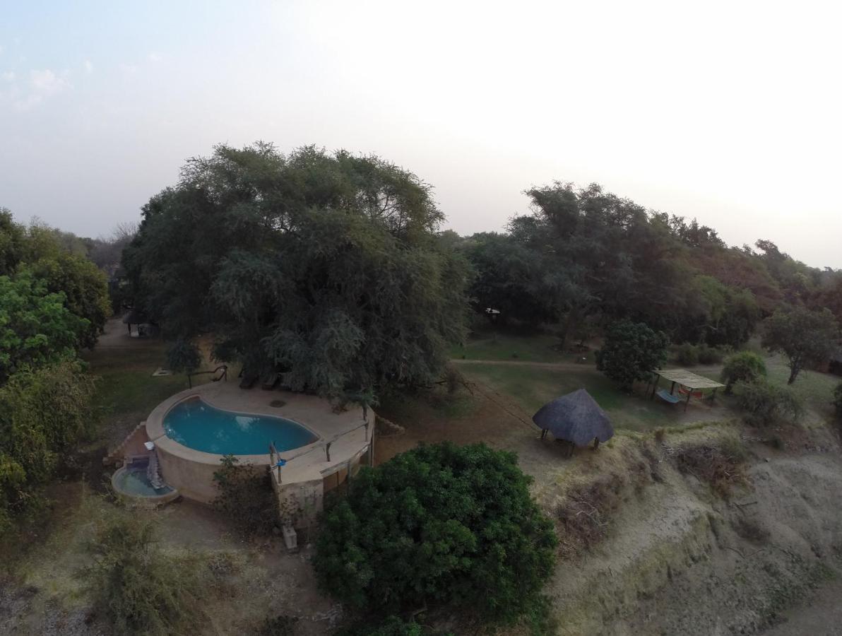 Track And Trail River Camp Kakumbi ภายนอก รูปภาพ