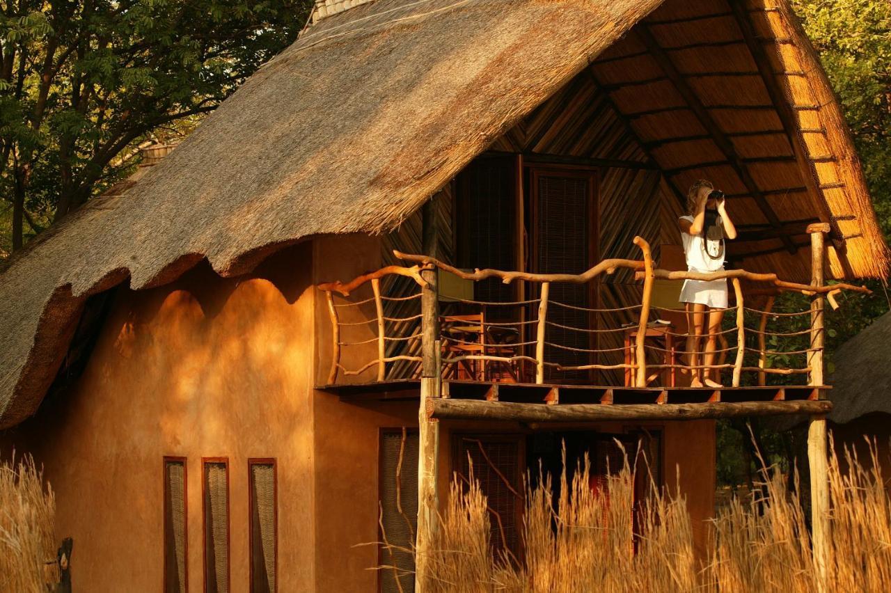 Track And Trail River Camp Kakumbi ภายนอก รูปภาพ