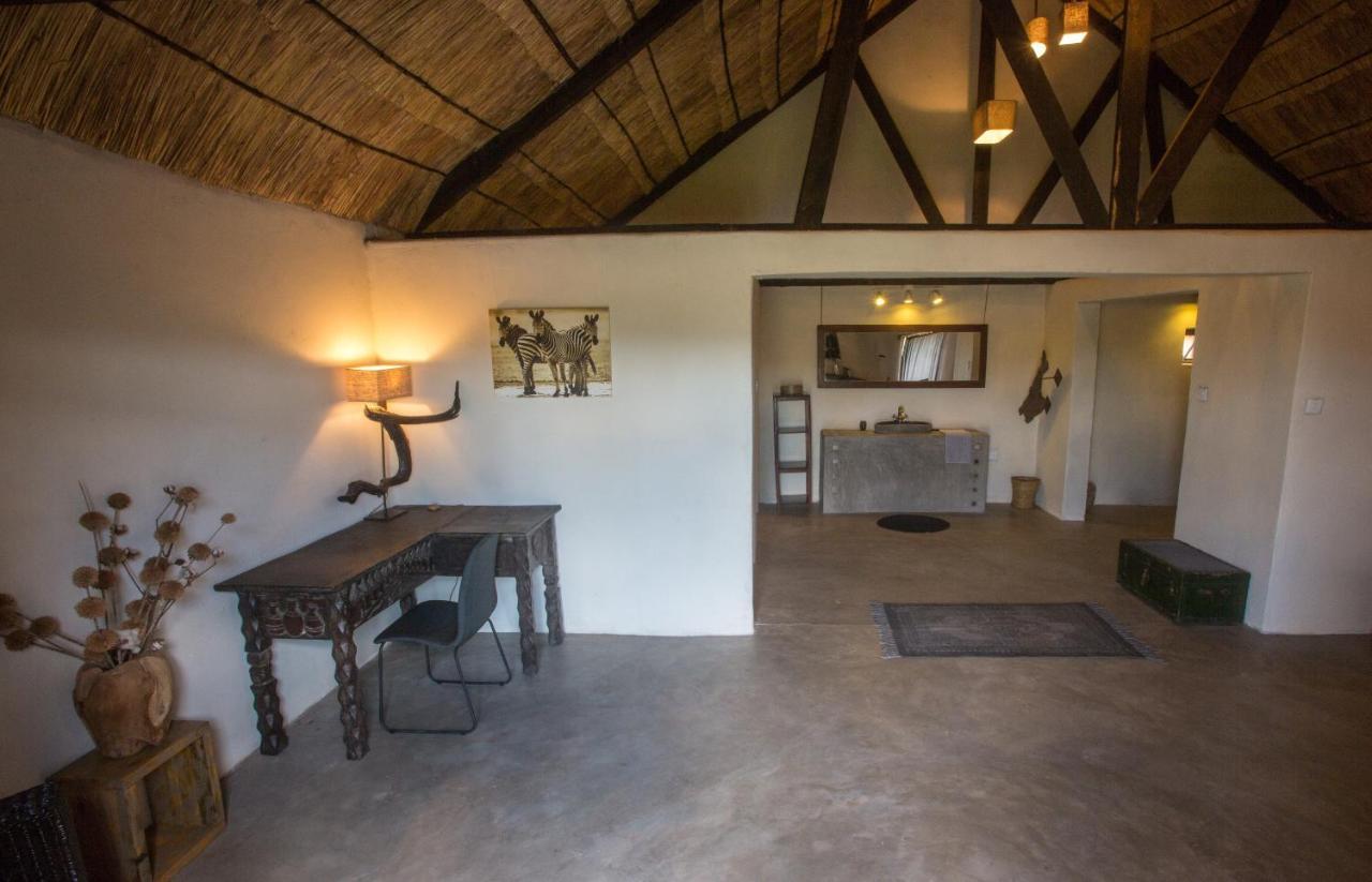 Track And Trail River Camp Kakumbi ภายนอก รูปภาพ
